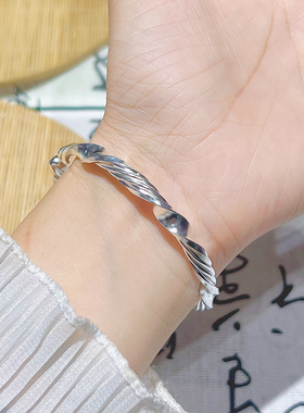 航达银匠足银999莫比乌斯手镯