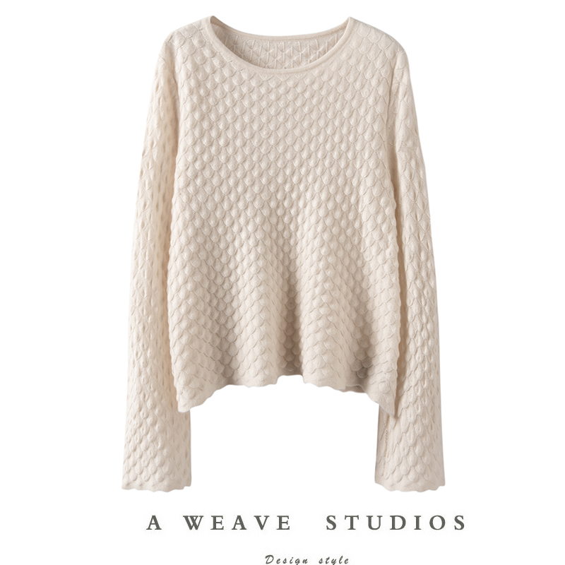 鱼鳞纹慵懒风羊绒衫宽松