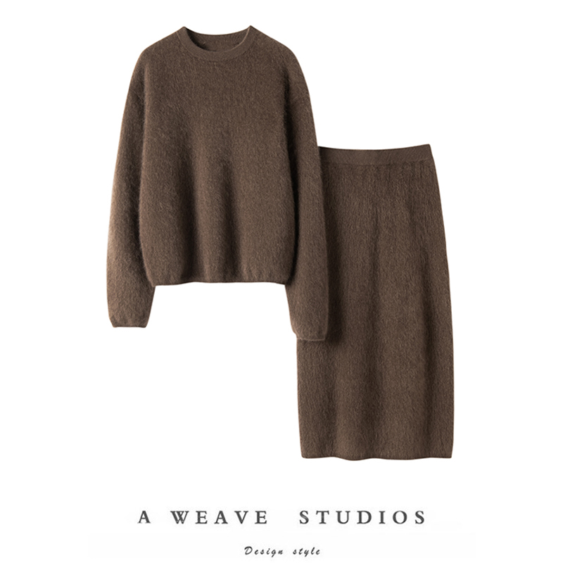 拉绒雾感针织毛衣/半裙