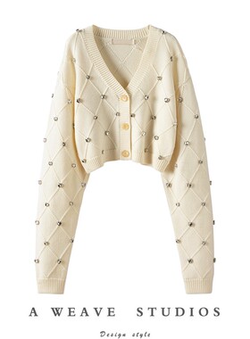 萨琪尼〓绒+〓乳白色菱格提花爱心水钻V领羊绒毛衣开衫25秋冬新款