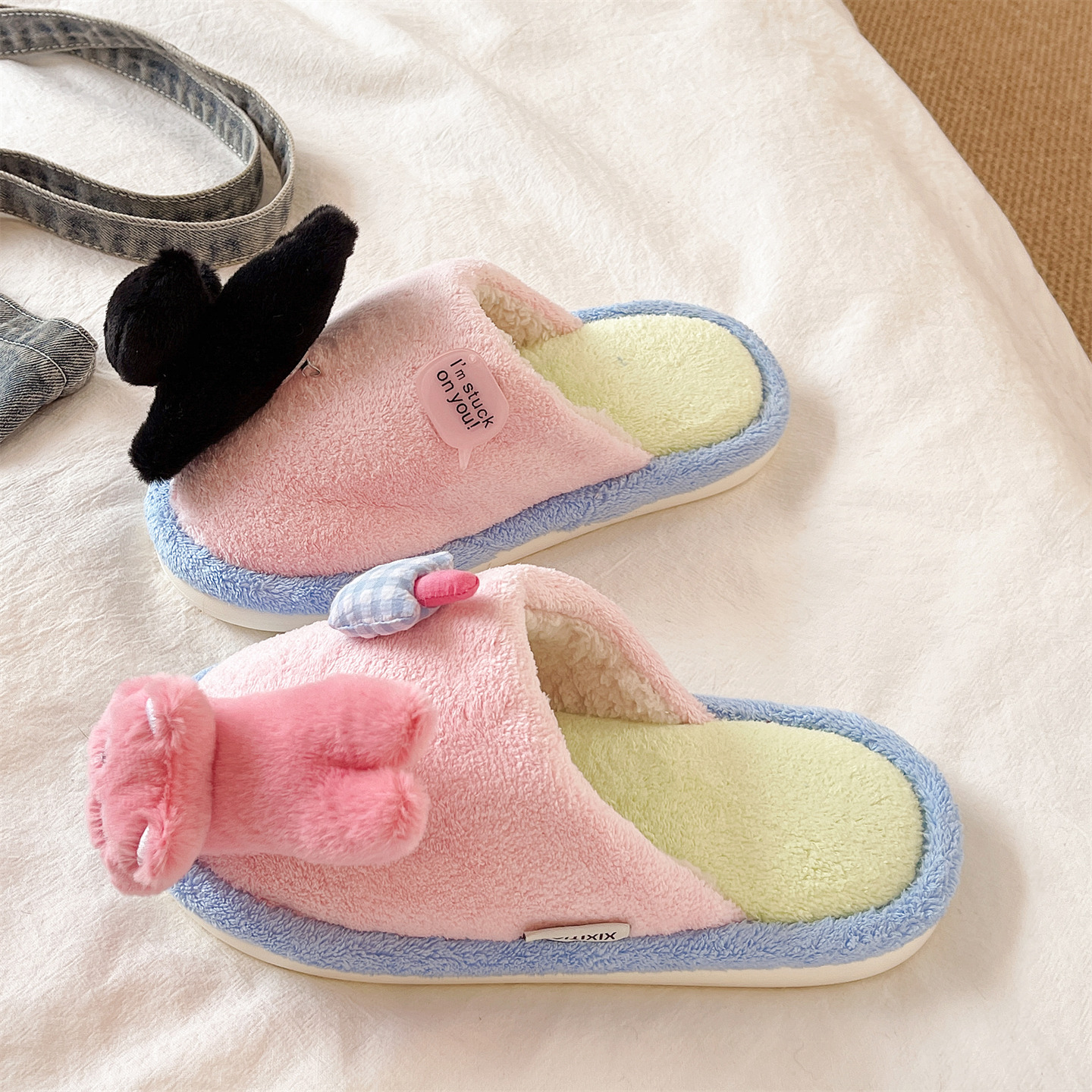 俏绘可爱猫咪兔子保暖毛毛拖鞋