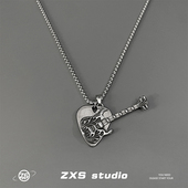 ZXS STUDIO 复古摇滚拨片贝斯项链男潮嘻哈高级感钛钢吊坠不掉色