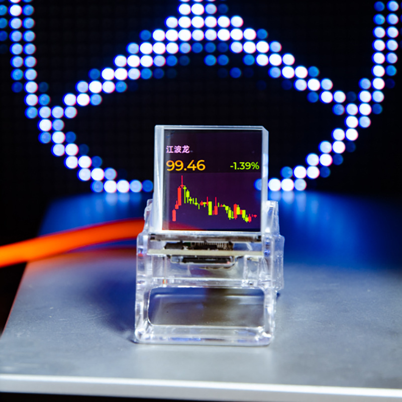 透明小电视时钟棱镜桌面摆件稚晖