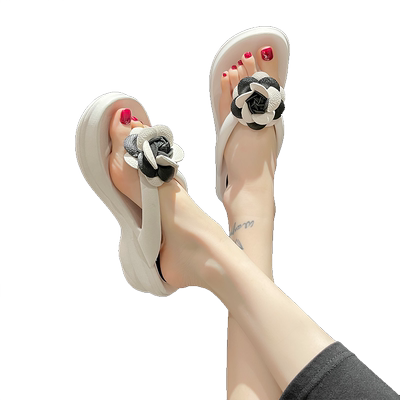 山茶花增高跟人字拖鞋女夏外穿时尚防滑海边夹脚沙滩鞋厚底凉拖鞋