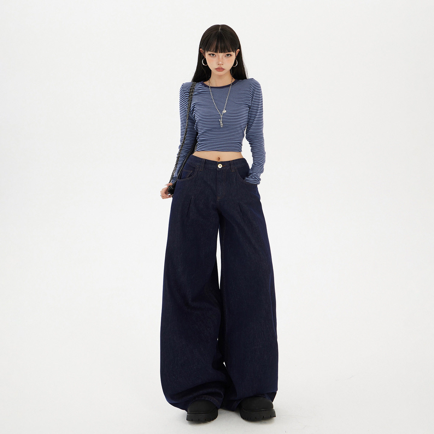 深蓝色阔腿牛仔裤女2025年秋季新款直筒宽松高腰垂感显瘦拖地裤子