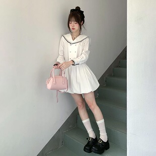 法式复古海军领长袖连衣裙女2026春季新款白色短款收腰显瘦花苞裙