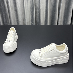 真皮小白鞋女2026春季新款圆头厚底百搭防滑舒适时尚休闲运动板鞋