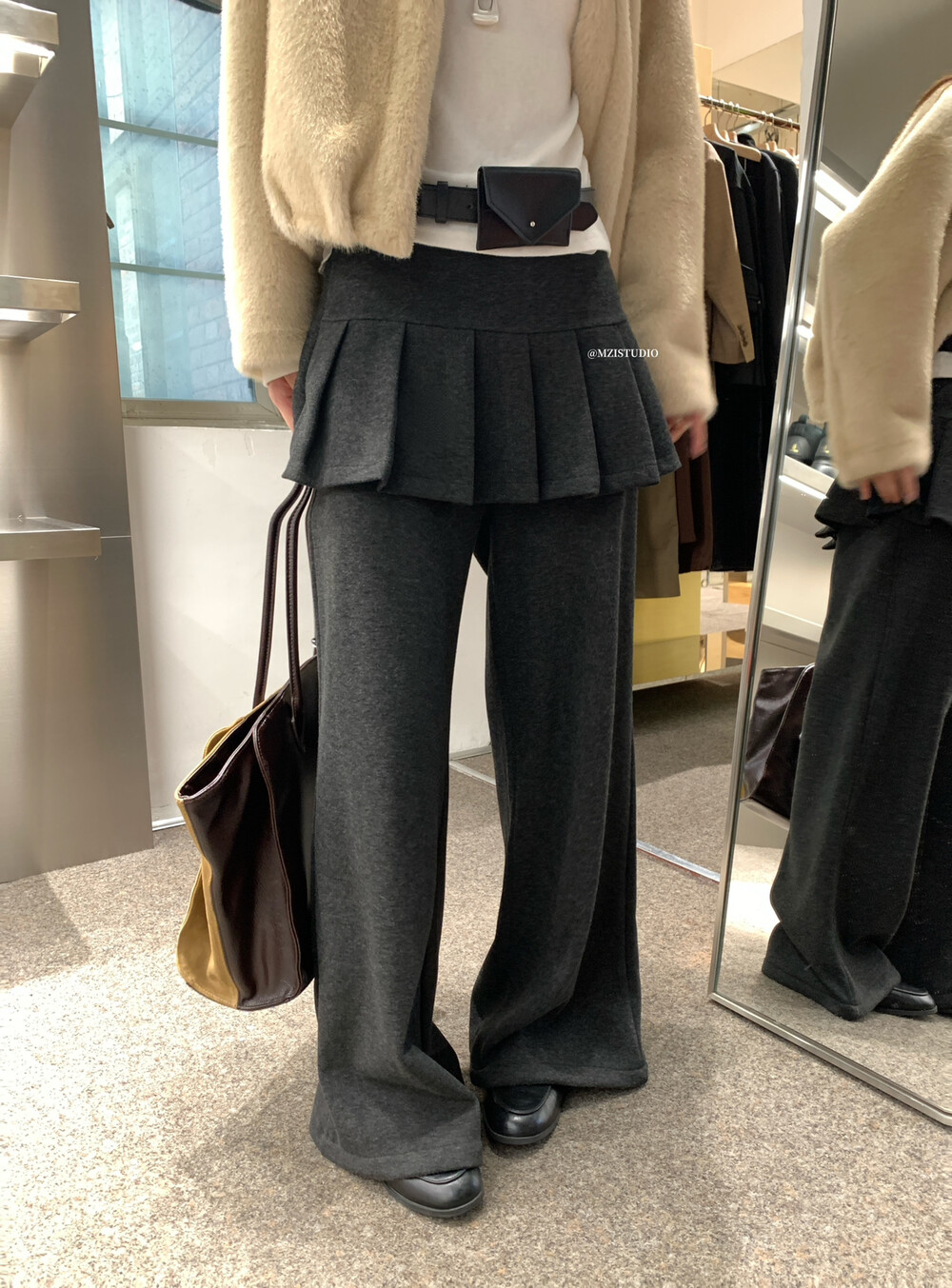 MZI STUDIO正版2025冬季新款韩版百搭假两件压褶屁帘直筒休闲裤女