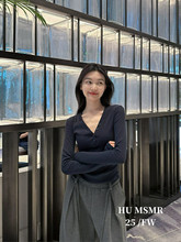 十三行正品2025冬季新款韩版洋气时尚百搭V领纽扣修身显瘦长袖T恤