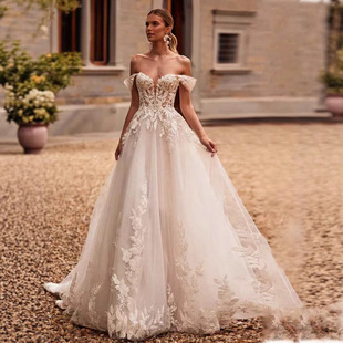 高级定制伊斯坦布尔中古风小众奢华蕾丝刺绣性感一字肩轻婚纱李阳