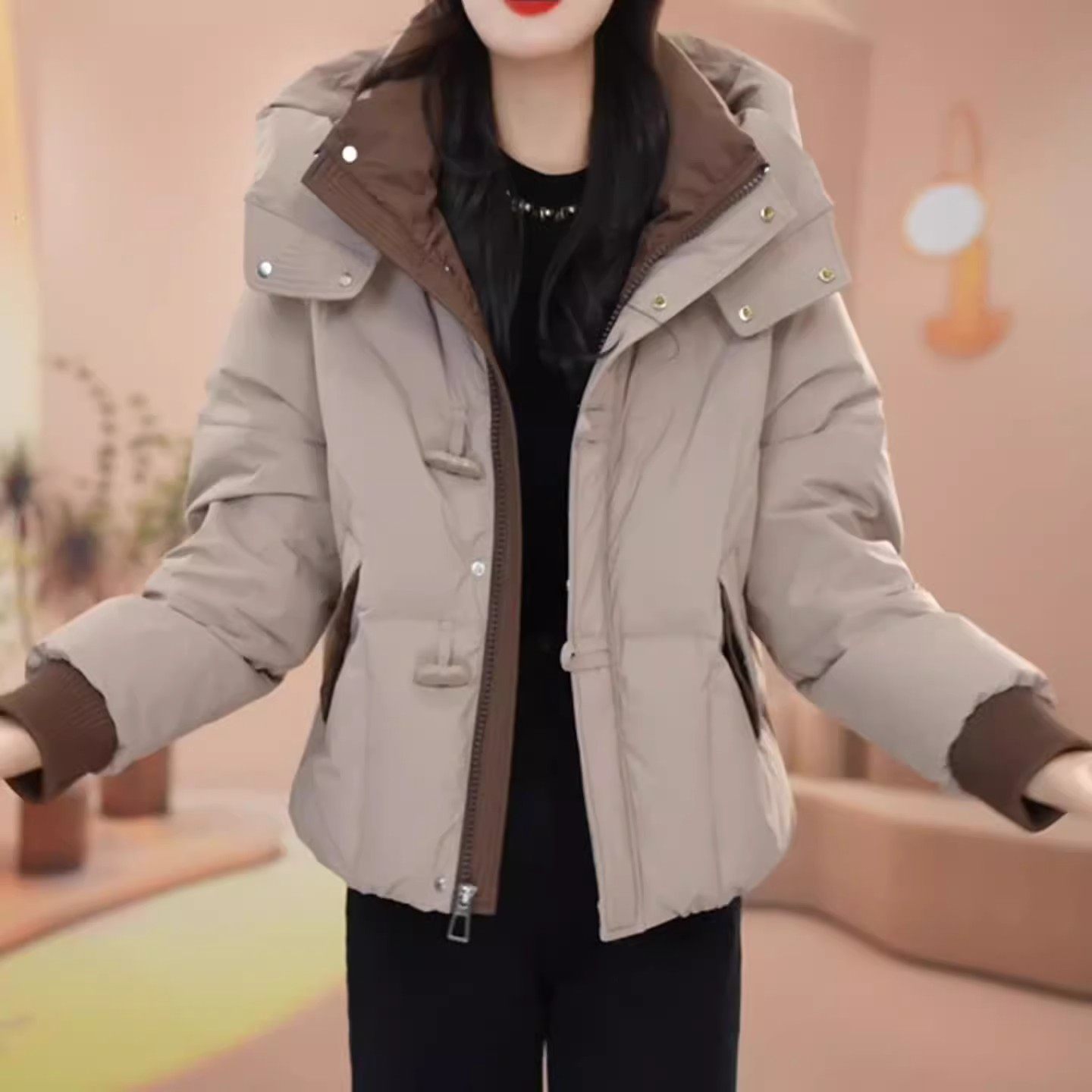 平湖羽绒服女款冬季2025新款今年流行爆款九江巨好看小个子短外套