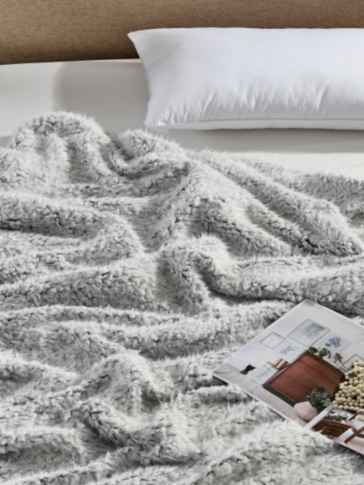 라이온 캐시미어 2겹 두꺼운 겨울 담요 더블 침대 퀸 사이즈 담요는 회색 앙금과 붉은 이불로 펼쳐서 덮을 수 있습니다