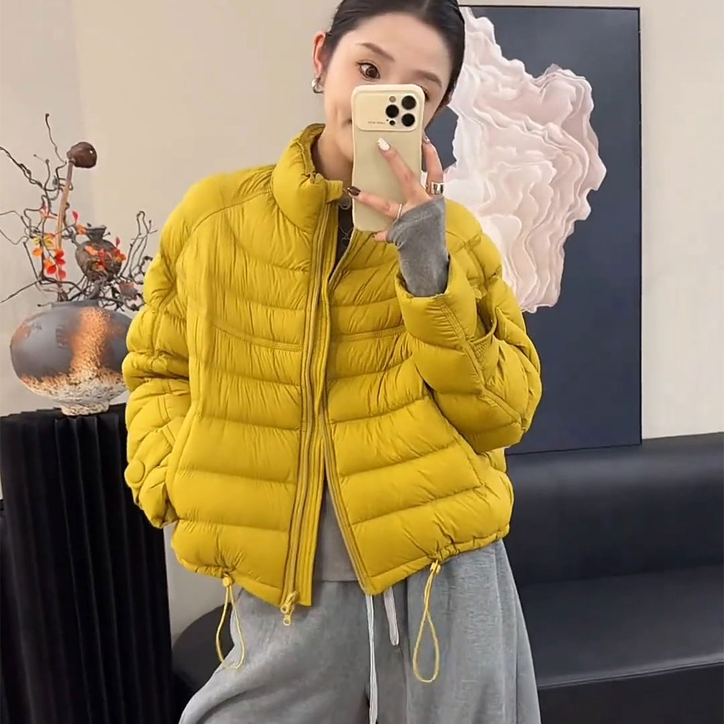 轻薄羽绒服女款排骨2025新款冬季短款超好看今年流行爆款宽松外套