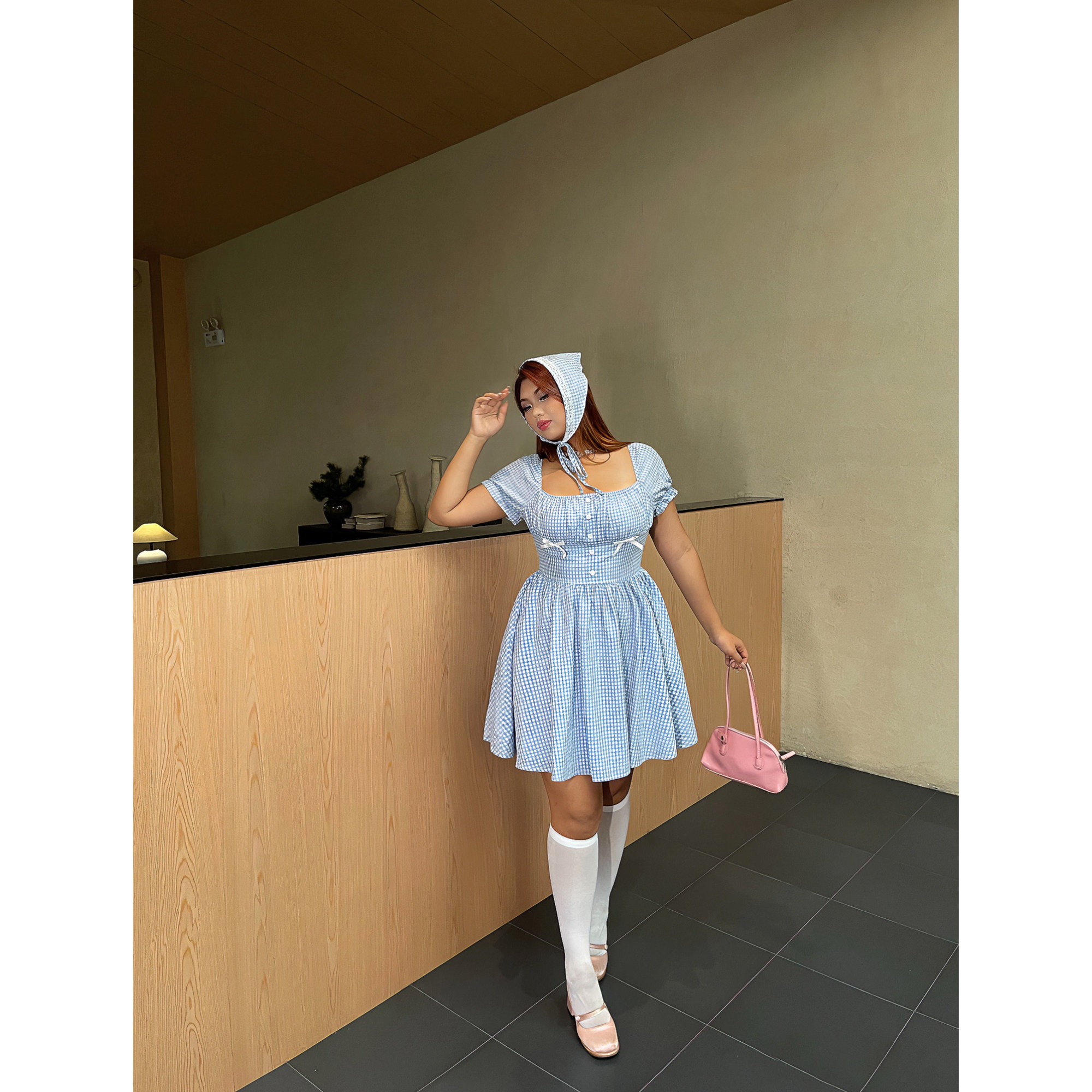 楠哥微胖蓝色格子甜辣连衣裙女夏季新款大码胖mm收腰显瘦方领裙子