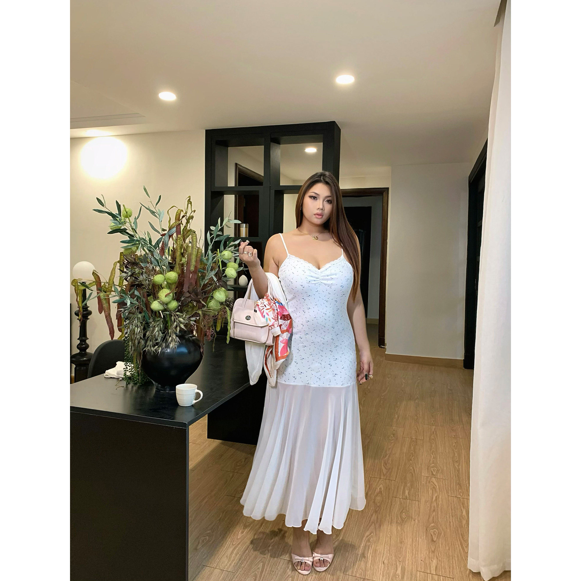 楠哥微胖辣妹性感吊带连衣裙女春夏季大码弹力修身胖mm无袖长裙子