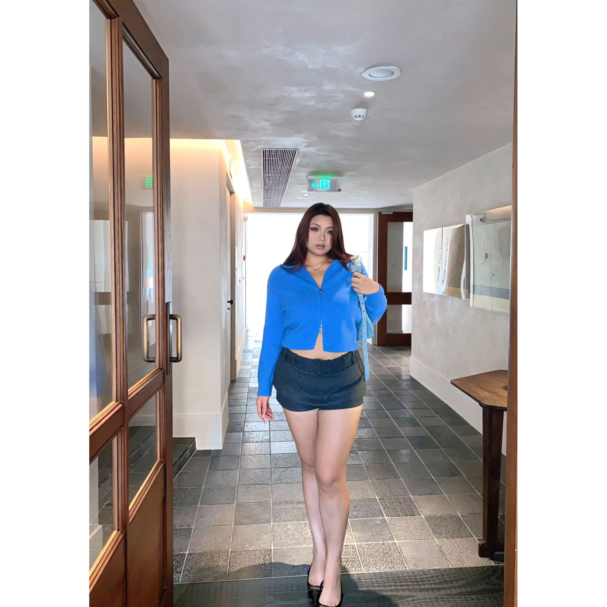 楠哥微胖mm辣妹秋冬立领蓝色毛衣女大码弹力修身双拉链软糯针织衫