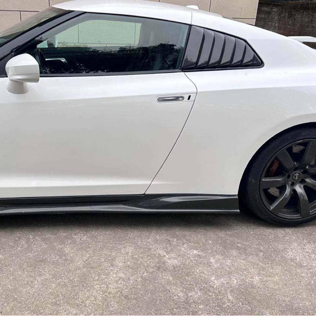 08-18战神GTR R35改装TS款碳纤维车窗侧风口进气口装饰板升级