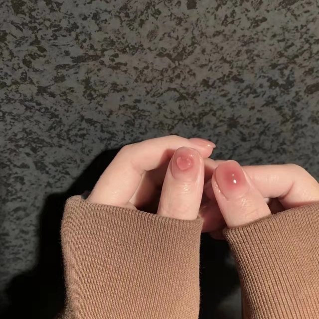 手工美甲秋冬美甲贴片穿戴甲假指甲可拆卸显白腮红辣妹美甲穿戴甲