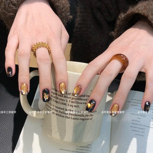 黑金蝴蝶｜纯手工穿戴甲秋冬轻奢美甲气质酷炫镂空蝴蝶金色猫眼美