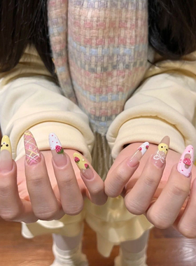 新款手工穿戴甲手绘草莓轻松熊卡通粉嫩可爱中长款指甲美甲可拆卸