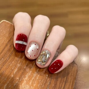 ins风新年款 猫眼纯手工穿戴甲气质高级感显白成品美甲贴片假指甲