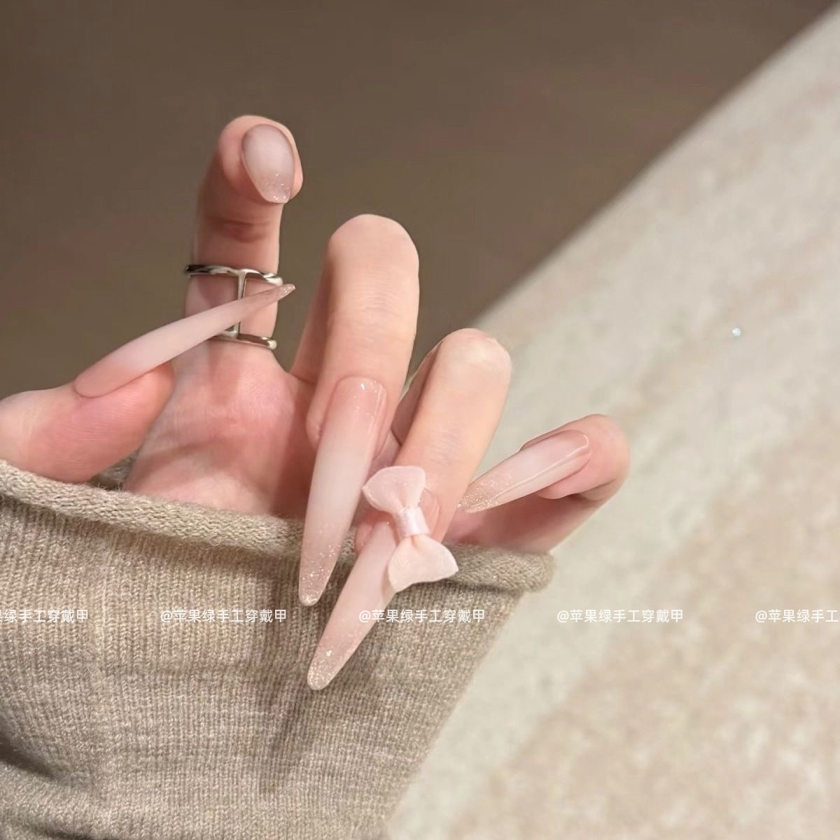 纯手工美甲穿戴甲粉樱雪媚娘在逃公主新款指甲贴显白可拆卸新款