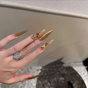 纯手工全华钻温柔香槟钻气质秋冬穿戴甲美甲显白高级设计师款
