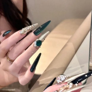 贵气绿宝石高级感满满富家千金御姐奢华高定纯手工美甲穿戴甲贵妇