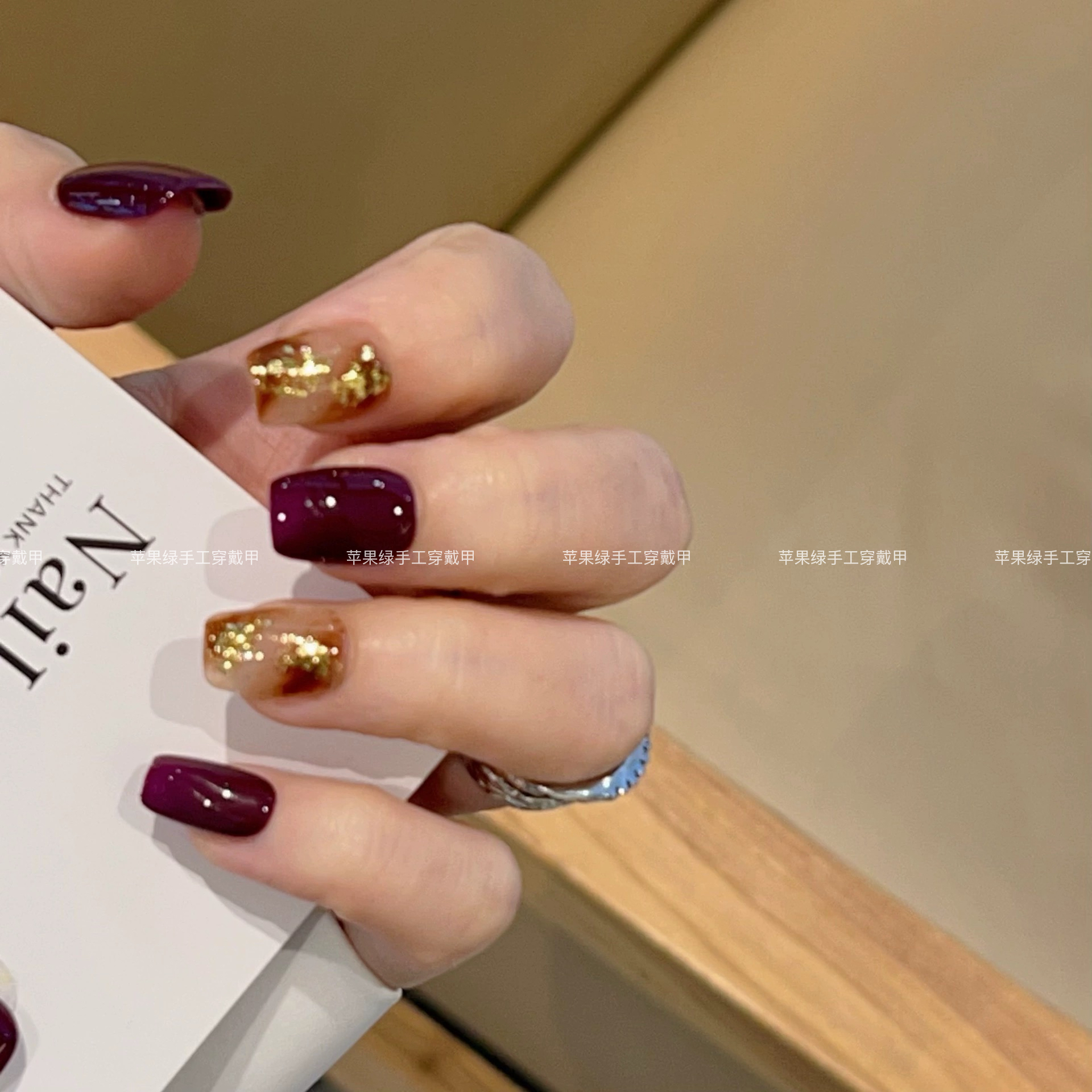 【紫琥珀】实拍紫色温柔秋冬琥珀美甲高级感显白晕染纯手工穿戴甲