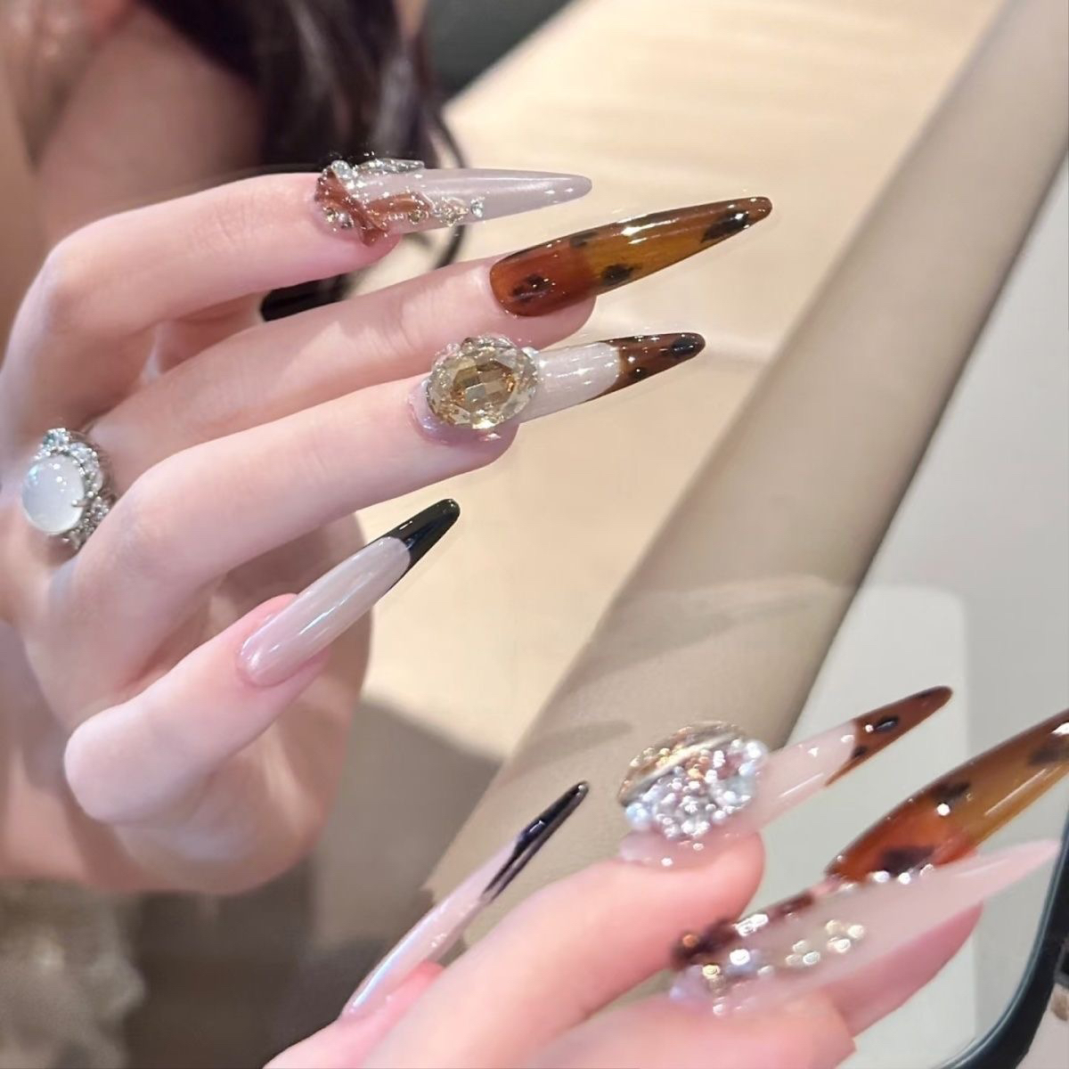 清冷御姐氛围感豹纹贴钻富家千金奢华纯手工美甲穿戴甲诱惑大女人