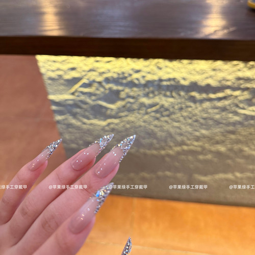 【法式满钻】新年满钻纯手工美甲穿戴甲片爆闪腮红法式轻奢婚甲