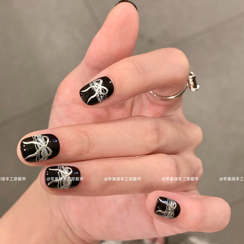 黑色短款美甲蕾丝手绘蝴蝶结甜酷暗黑简约款可拆卸纯手工穿戴甲