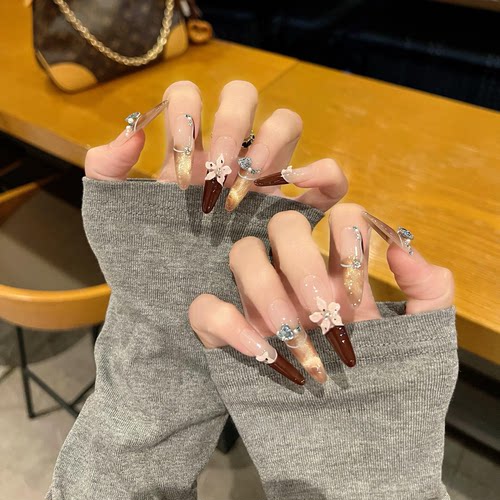 【知秋意】新款高级感焦糖色猫眼美甲法式气质雕花穿戴甲纯手作