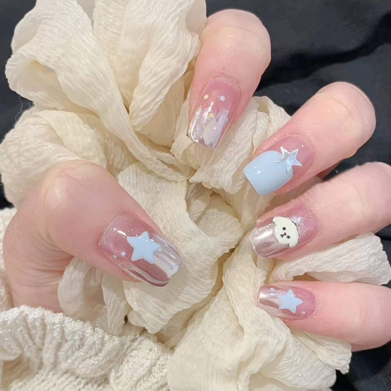 可爱短款美甲手工穿戴甲片ins风甲片手绘小奶狗魔镜法式学生短甲