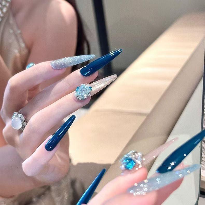 手工穿戴甲夏日新款蓝色调满钻爆闪气质甲片高级感轻奢时尚美甲贴