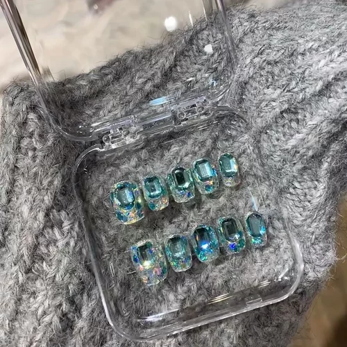 海盐冰块方糖短款纯手工穿戴甲亮片满钻蓝色细闪夏日洋气同款