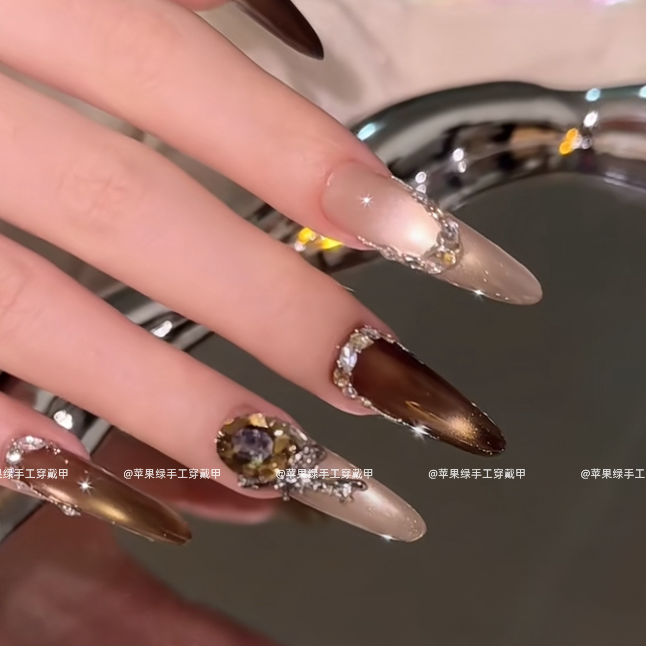【栗子沙漠】秋冬高级感穿戴甲甲片爆闪古铜猫眼k9钻美甲假指甲