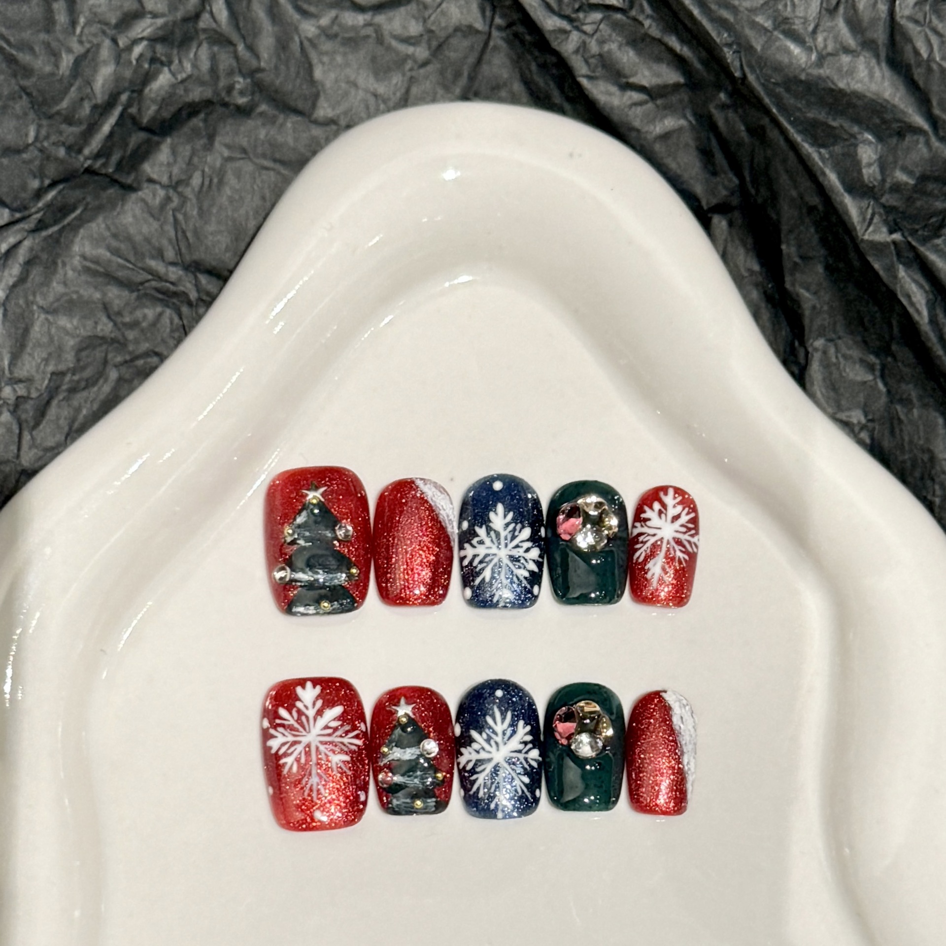 【圣诞氛围】短款纯手工光疗穿戴甲红色节日氛围感假指甲片成品
