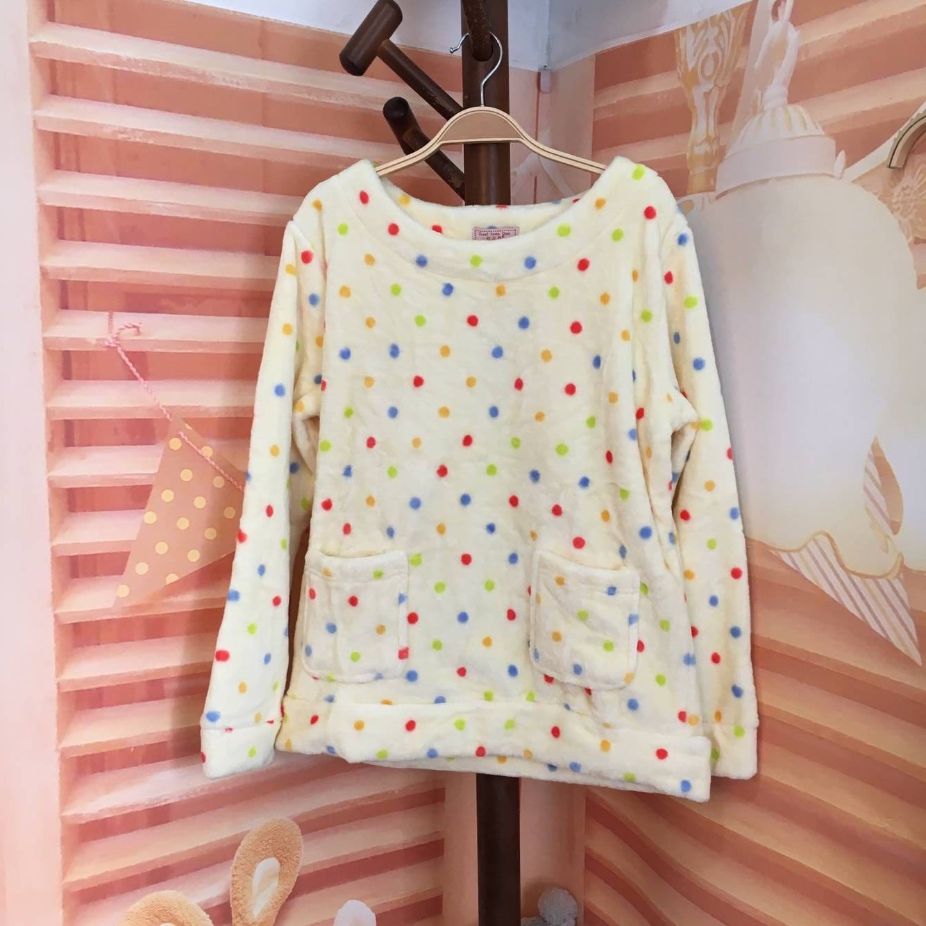 秋冬法兰绒珊瑚绒加厚绒保暖女睡衣上装家居休闲套头睡衣上衣长袖,女士内衣/男士内衣/家居服,睡衣上装,淘宝优惠券,粉丝福利购,淘宝优惠卷