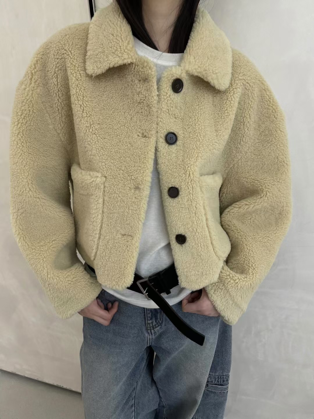 冬季新品韩国verso翻领简约羊羔毛冬短款外套皮毛一体均码女