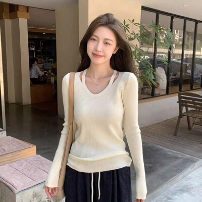 韩系纯欲别致低领内搭打底衫