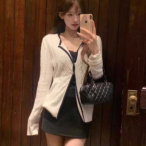 法式纯欲风镂空V领针织开衫女2025秋季新款修身显瘦薄款外套上衣