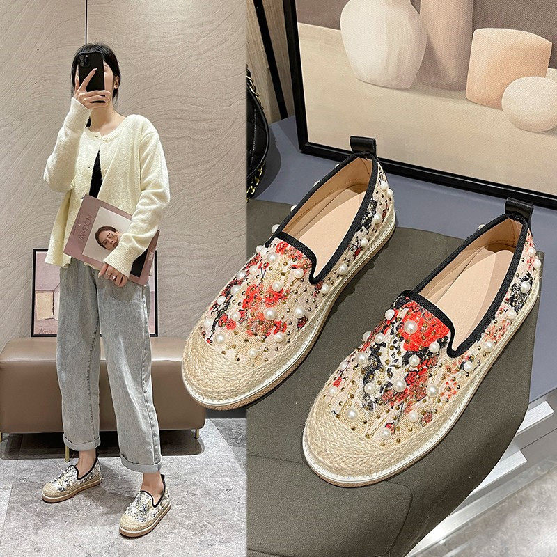 懒人一脚蹬2021新款秋季舒适套脚百搭平底鞋渔夫鞋珍珠铆钉单鞋女