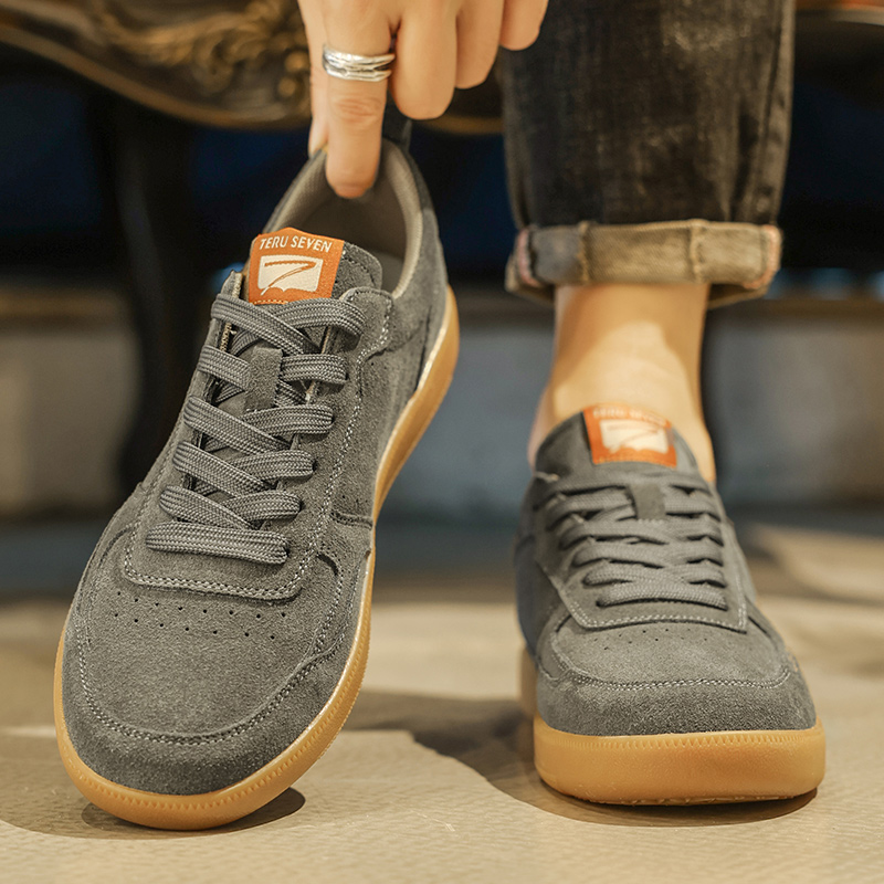 秋冬男鞋皮面潮流休闲板鞋