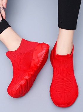 本命年纯红全红色鞋弹力袜靴子情侣袜子鞋大码一脚蹬休闲鞋38小码