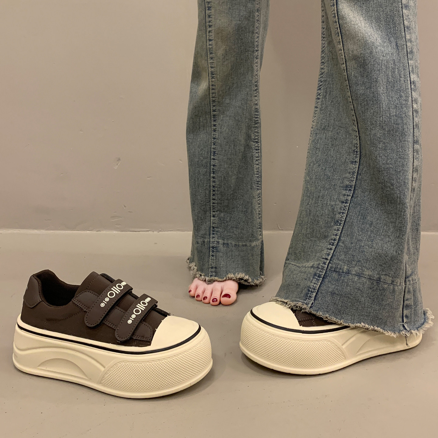 爆款厚底增高板鞋女百搭面包鞋2025新款秋冬魔术贴运动休闲松糕鞋,女鞋,休闲板鞋,淘宝优惠券,粉丝福利购,淘宝优惠卷