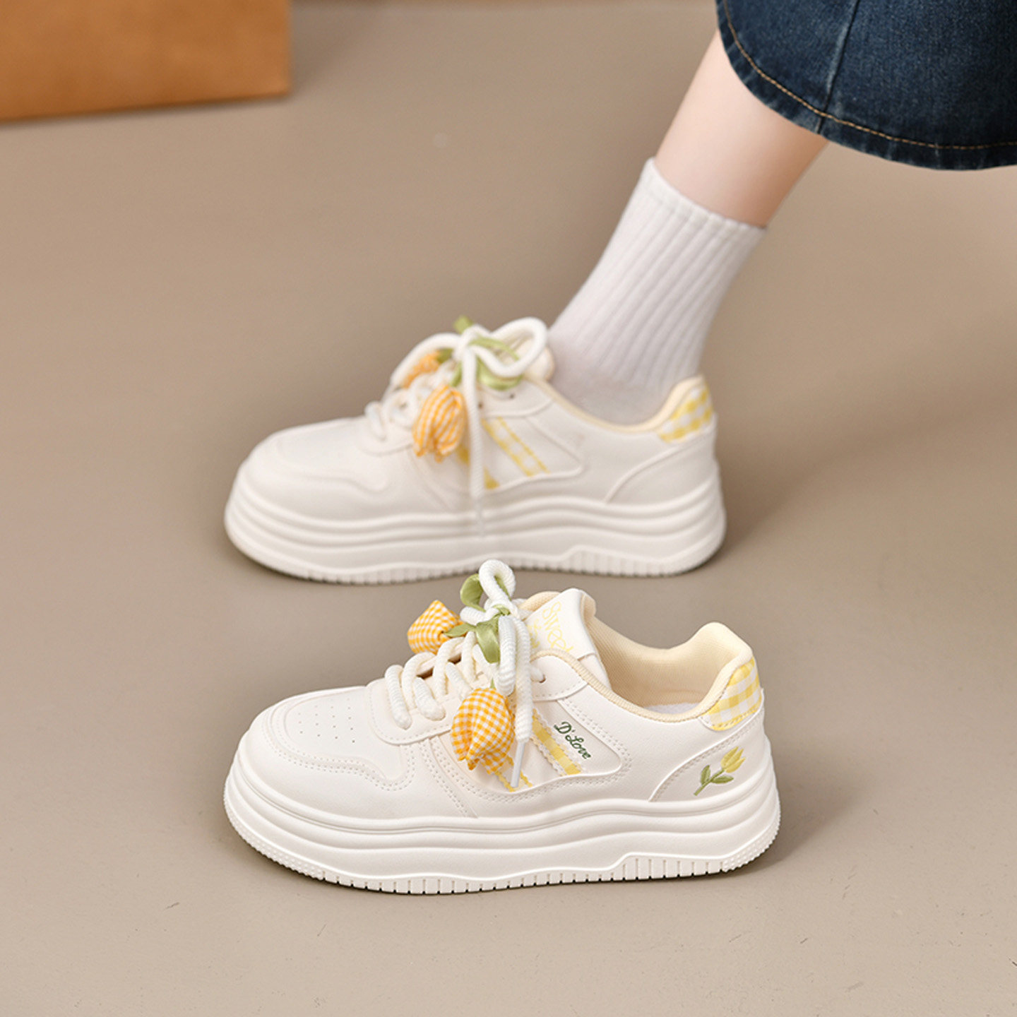 百搭厚底小白鞋配裙子增高板鞋女2025新款秋冬小众平底运动休闲鞋,女鞋,休闲板鞋,淘宝优惠券,粉丝福利购,淘宝优惠卷