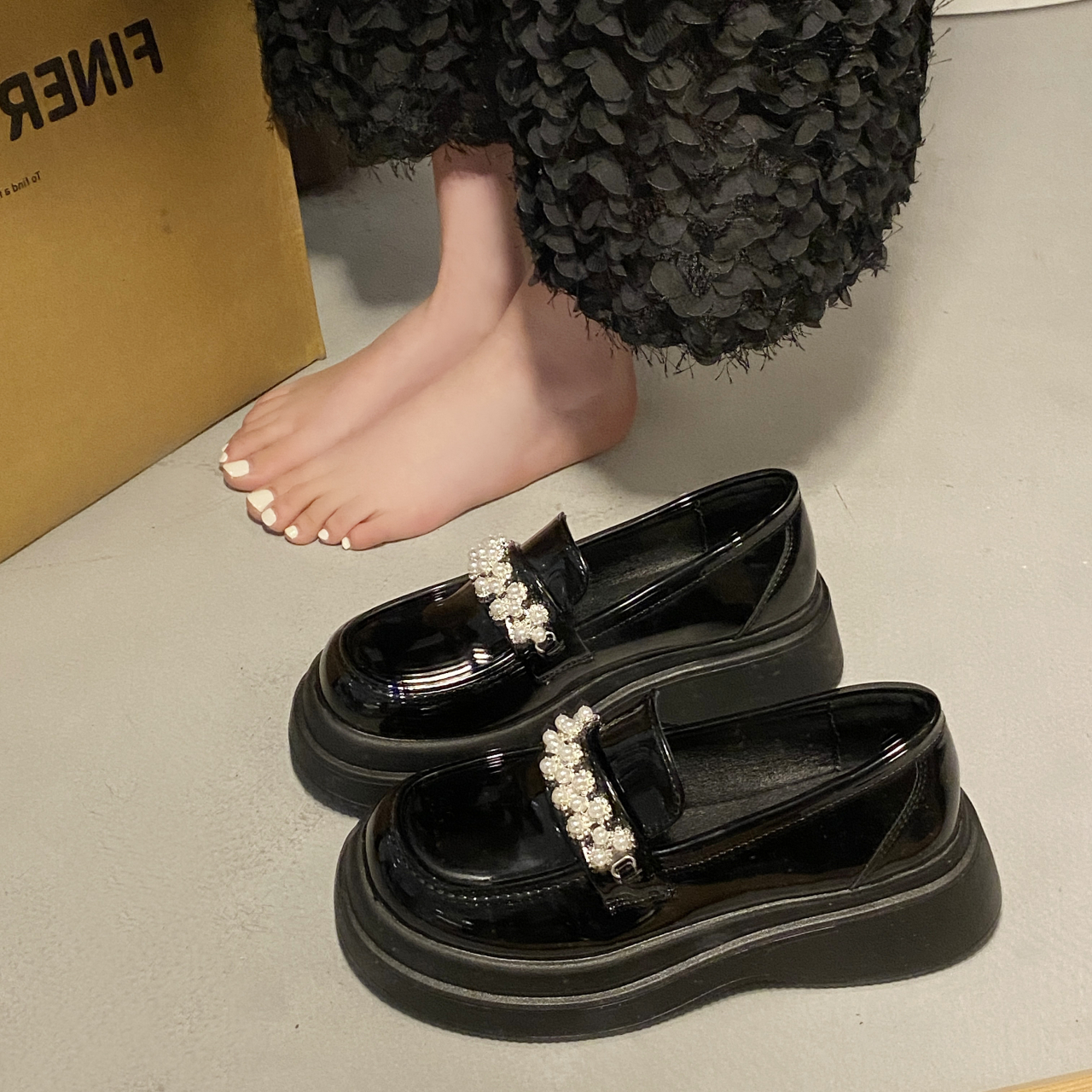 小皮鞋女秋冬季棕色圆头深口单鞋