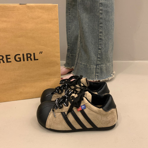 百搭轻便板鞋女设计感平底运动鞋