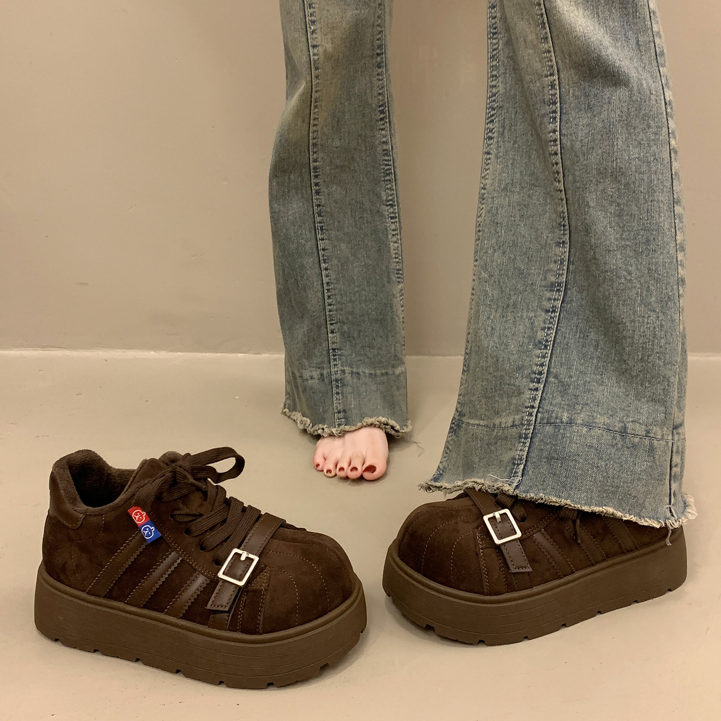 韩系面包板鞋女设计感增高运动鞋